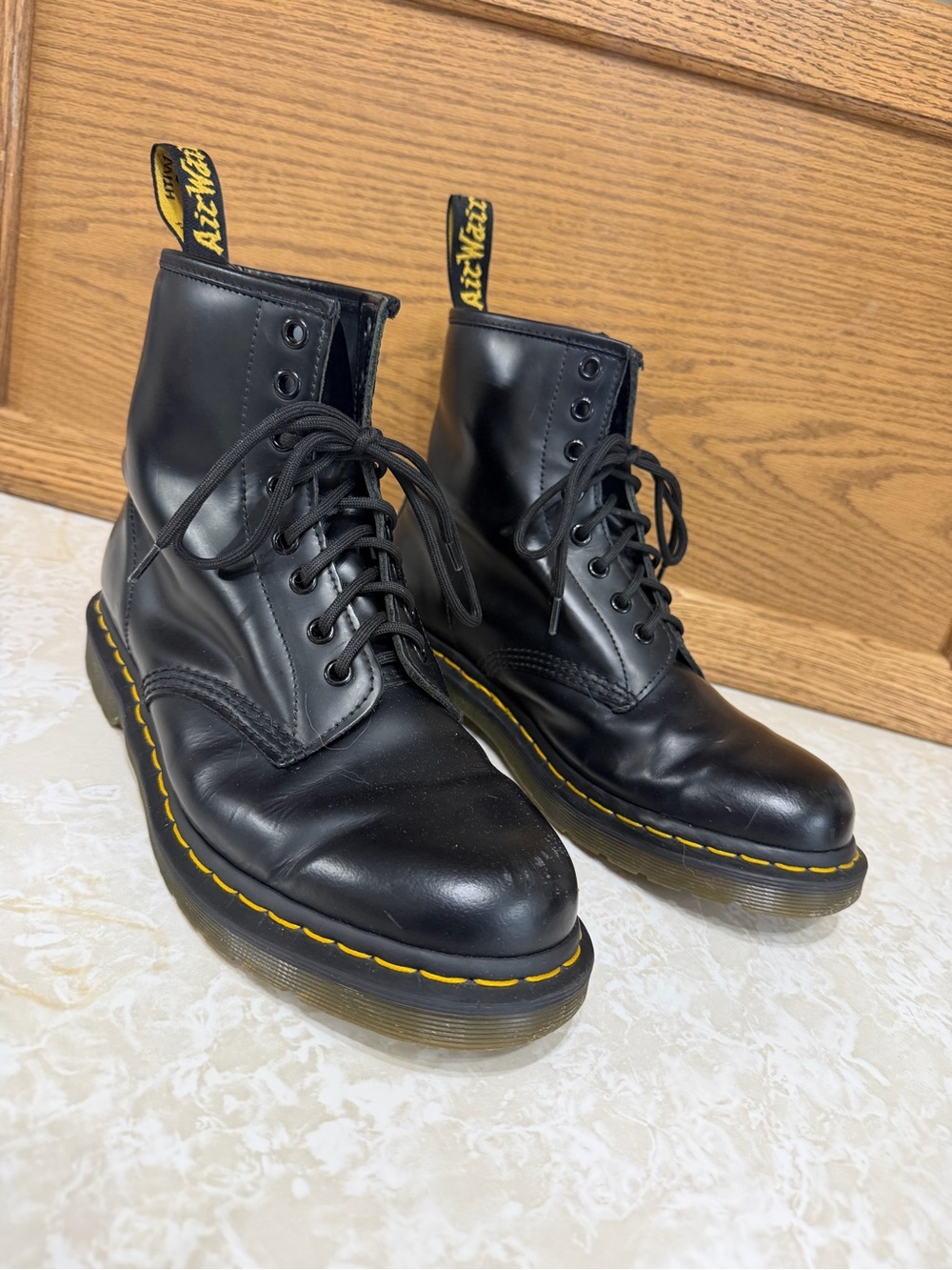 Dr. Martens 1460 SMOOTH LEATHER LACE UP BOOTS